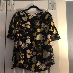 Fun back and yellow top!